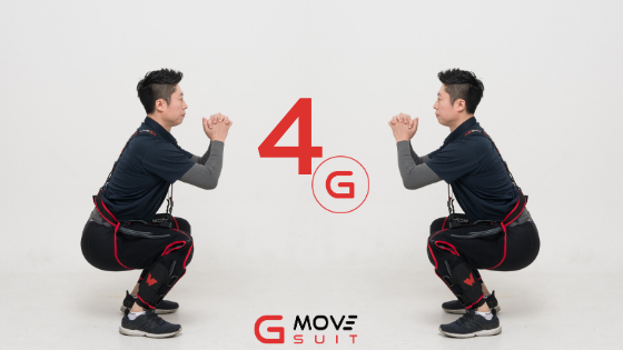 2 personnes squat en gmovesuit